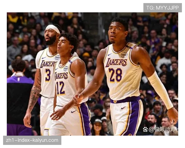 湖人三巨头同场净负10分 防守效率值堪忧